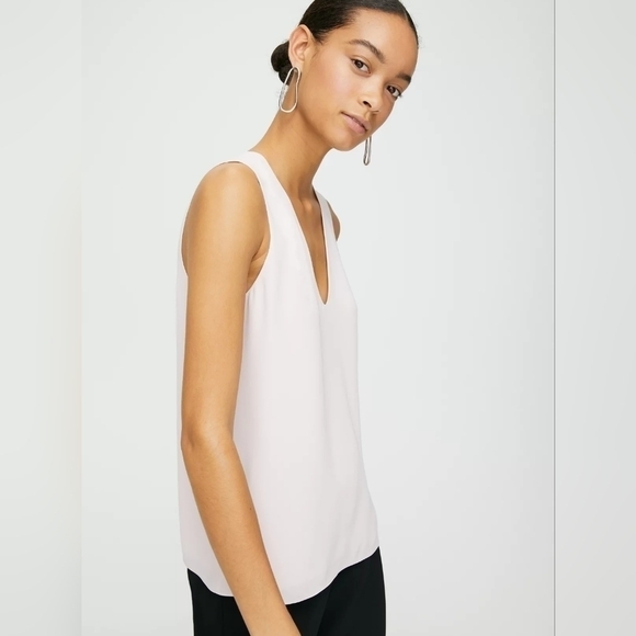 ARITZIA Babaton Maddox Blouse White Flowy Top XS Maddox Is A Sleeveless Blouse - Picture 9 of 9